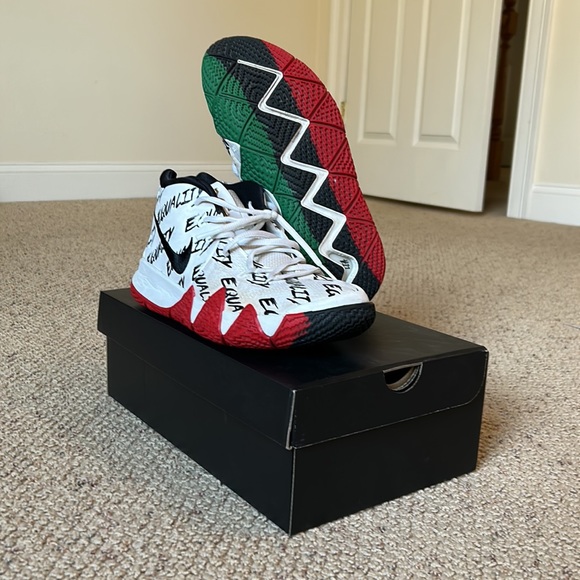 Kyrie 4 BHM - Picture 6 of 7